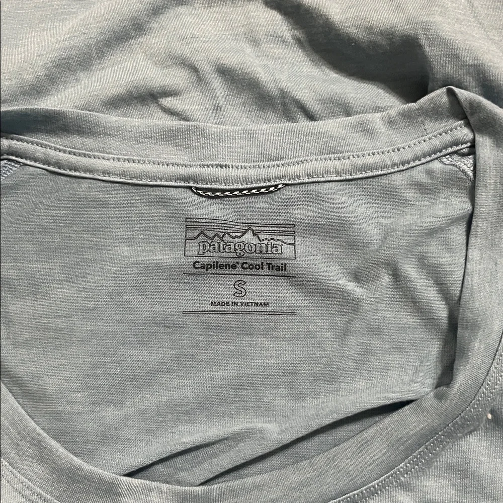 Patagonia Women's Light Blue Short Sleeve Tee - Picture 5 of 5